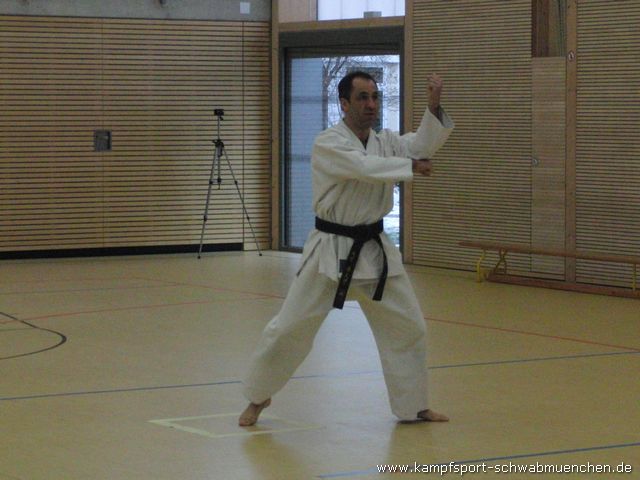 2010_11_27_bayerische_Taekwondomeisterschaft_Illertissen_32.jpg